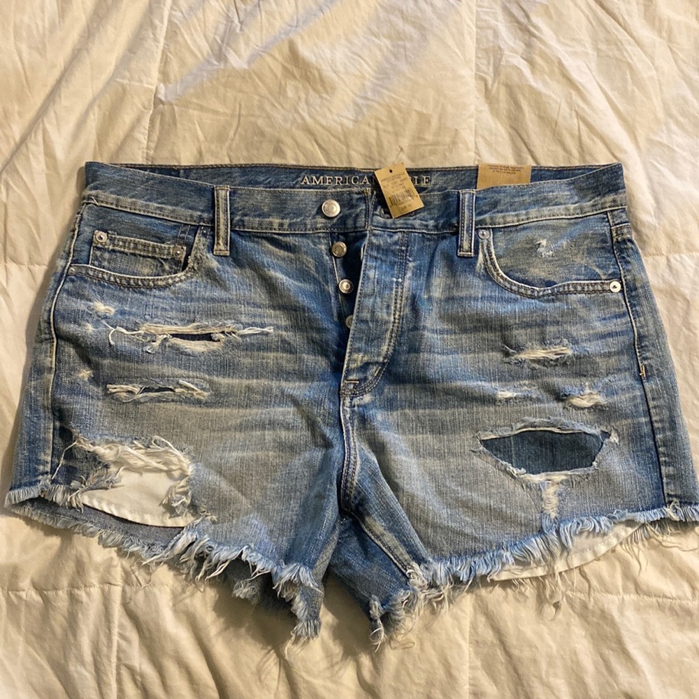 American Eagle vintage high-rise festival distressed shorts, size 16.